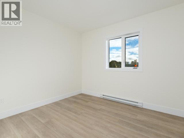 11 AURORA DRIVE - 16