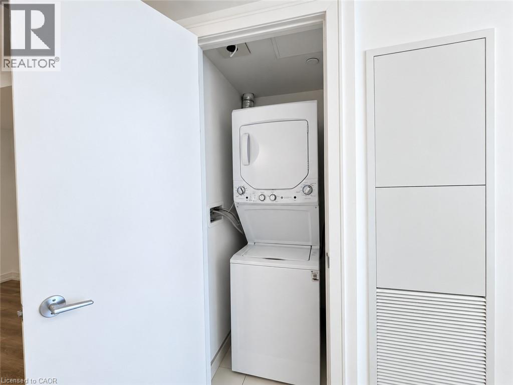 1 Jarvis Street — photo 10