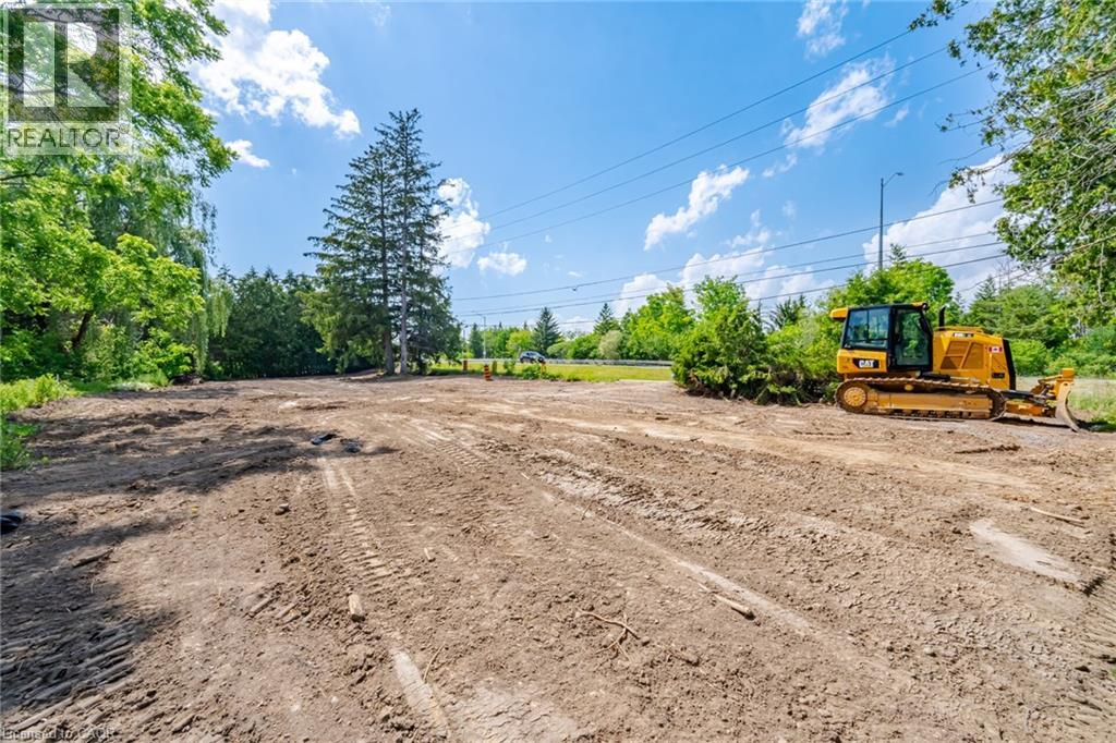 2207 Embleton Road — photo 8
