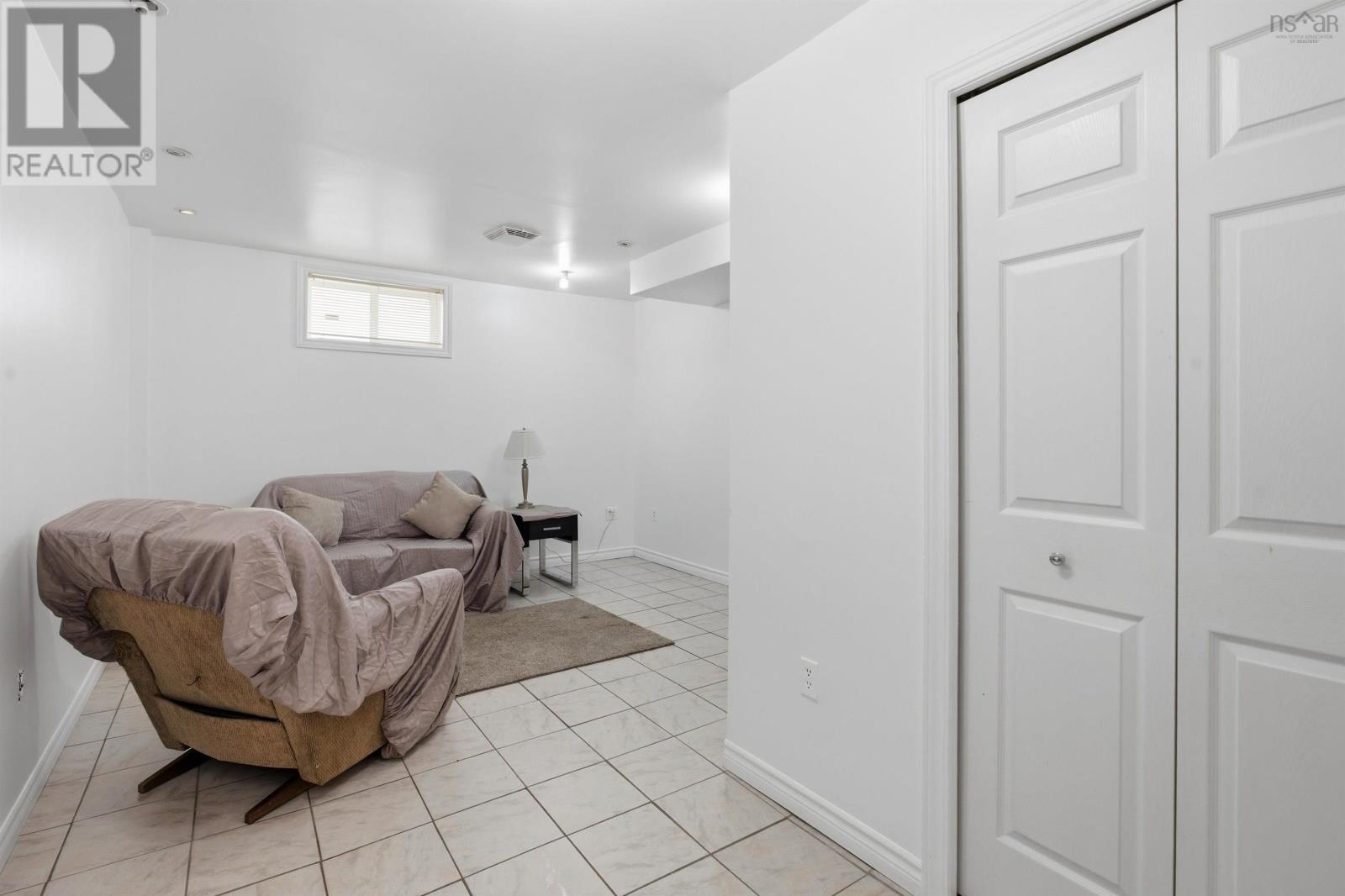 Property 27 of 43 of 3360 St Andrews Avenue
