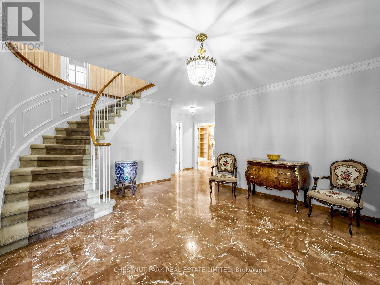 59 Chipstead Road, Toronto, ON photo 6