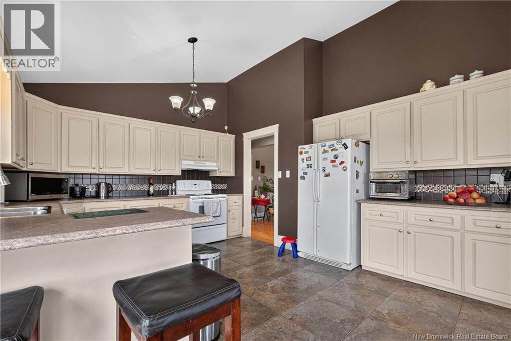 800 Haut-Saint-Antoine Road - 13