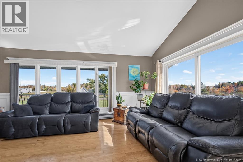 800 Haut-Saint-Antoine Road - 10