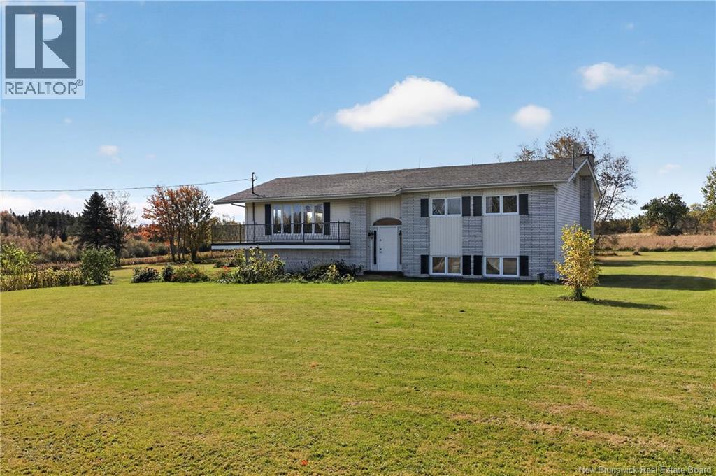 800 Haut-Saint-Antoine Road - 2