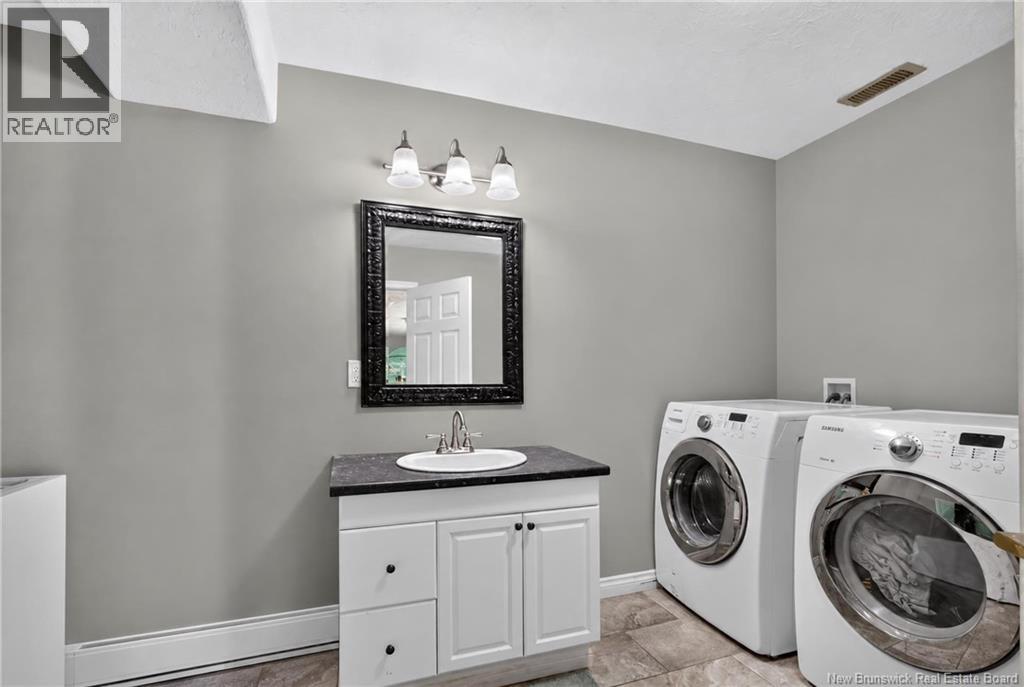 800 Haut-Saint-Antoine Road - 26