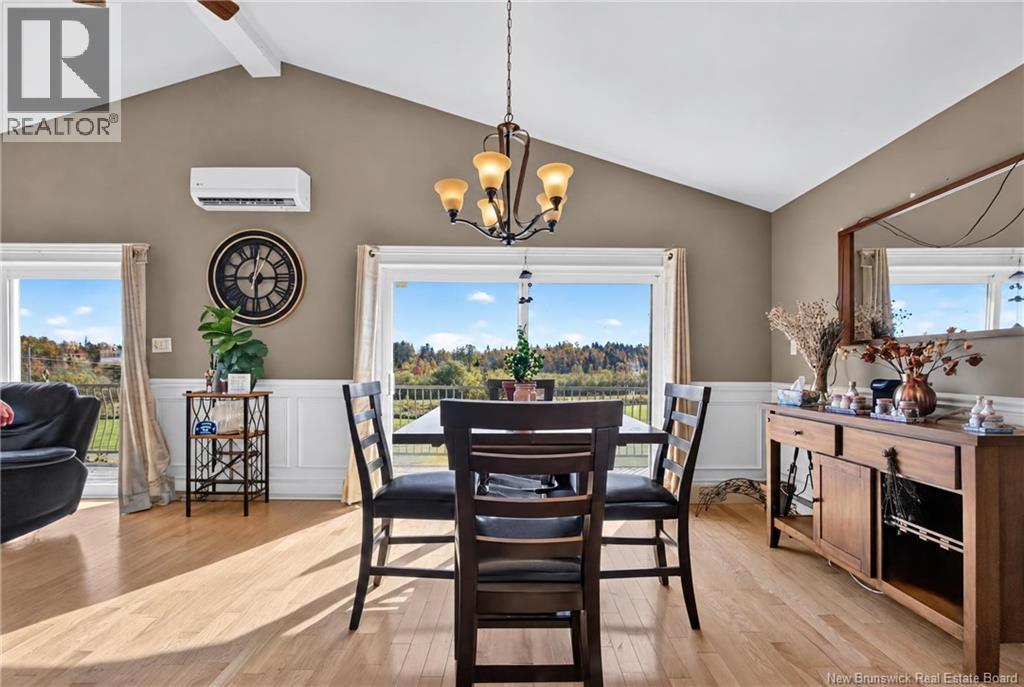 800 Haut-Saint-Antoine Road - 11