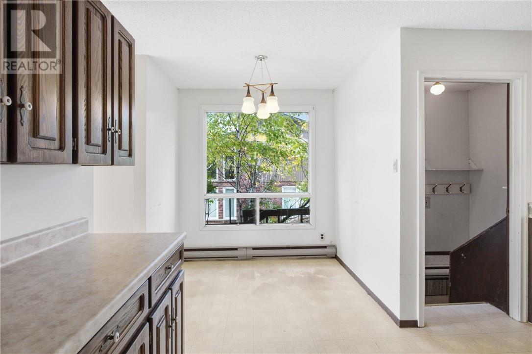 182 BOLAND Avenue - 4