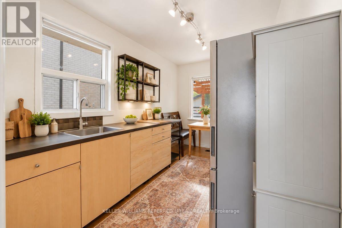 241 Churchill Avenue, Toronto, ON photo 10