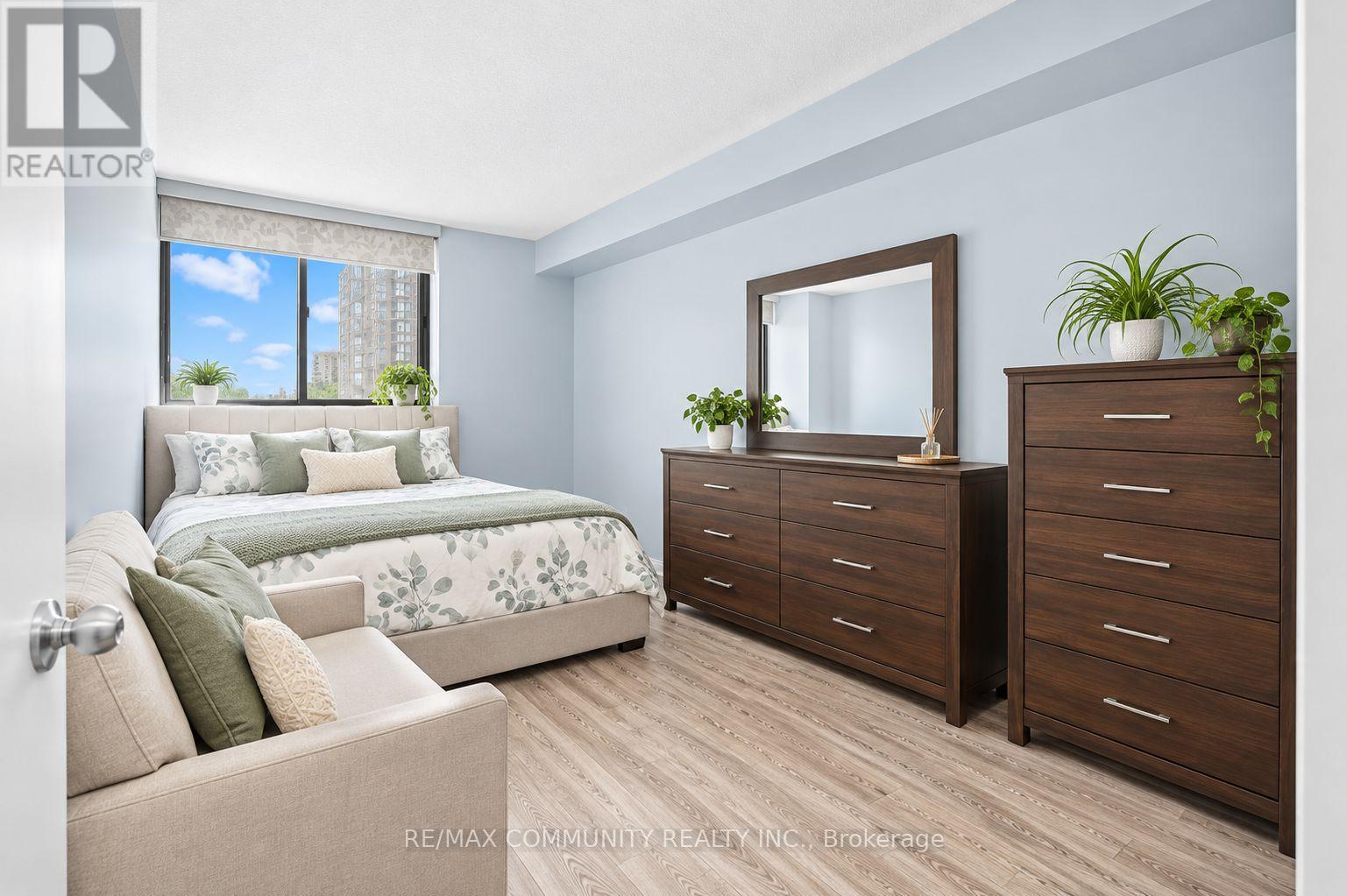 25 Bamburgh Circle — photo 20