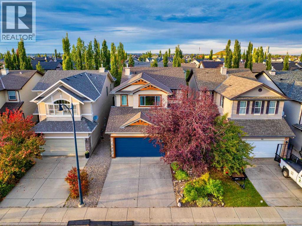66 Cougarstone Close SW - 2