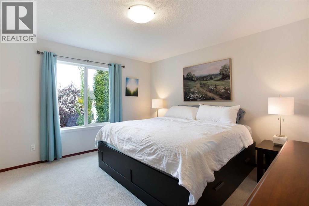 66 Cougarstone Close SW - Image 21