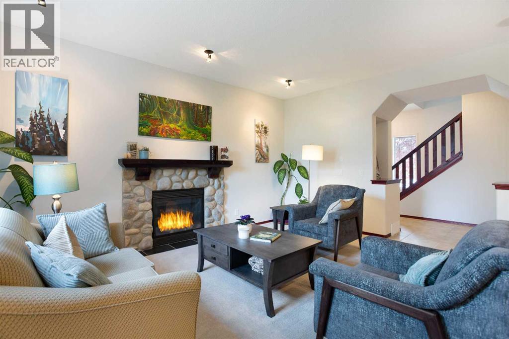 66 Cougarstone Close SW - 5