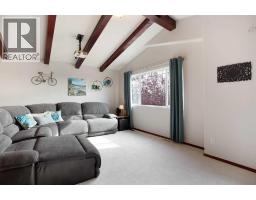 66 Cougarstone Close Sw, Calgary, AB T3H5J4 Photo 18