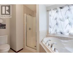 66 Cougarstone Close Sw, Calgary, AB T3H5J4 Photo 25