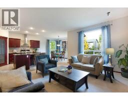 4pc Bathroom - 66 Cougarstone Close Sw, Calgary, AB T3H5J4 Photo 6