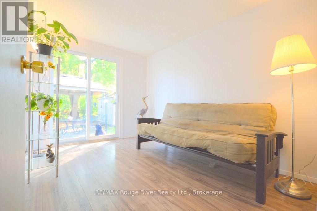 1084 Norman Crescent, Oshawa, ON photo 13