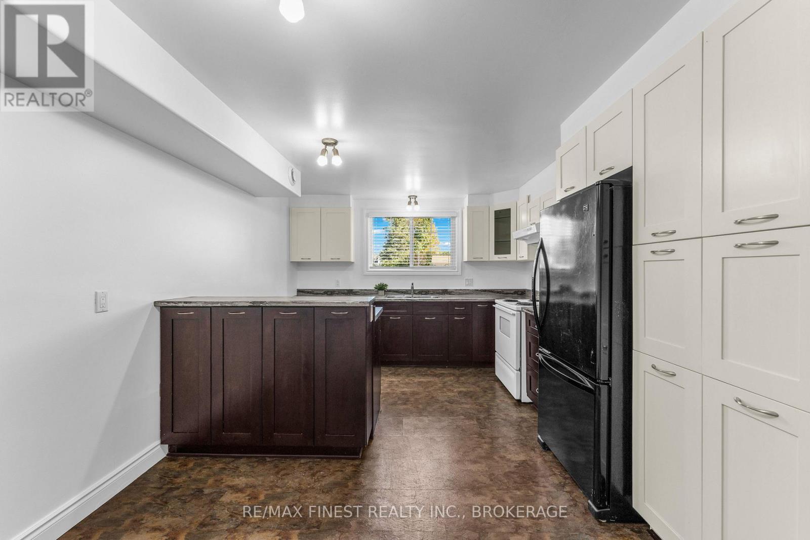 1600 Anne Street — photo 25
