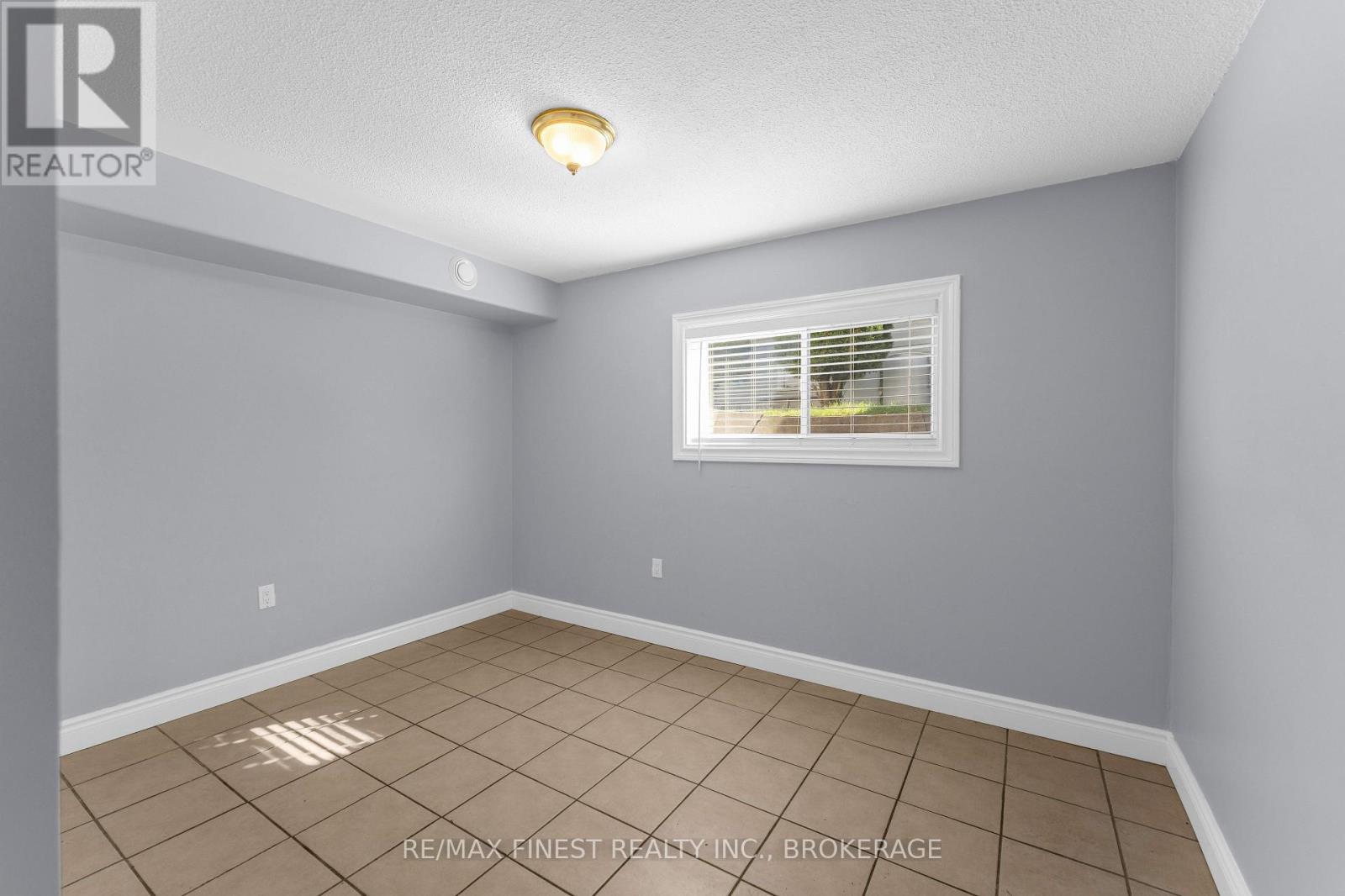 1600 Anne Street — photo 37