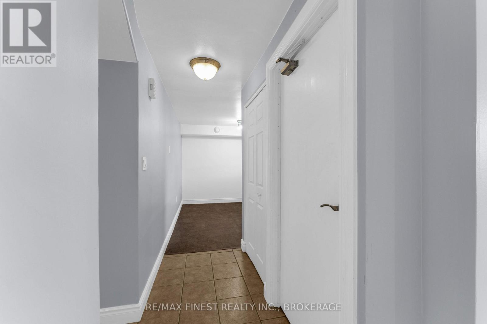 1600a Anne Street — photo 24