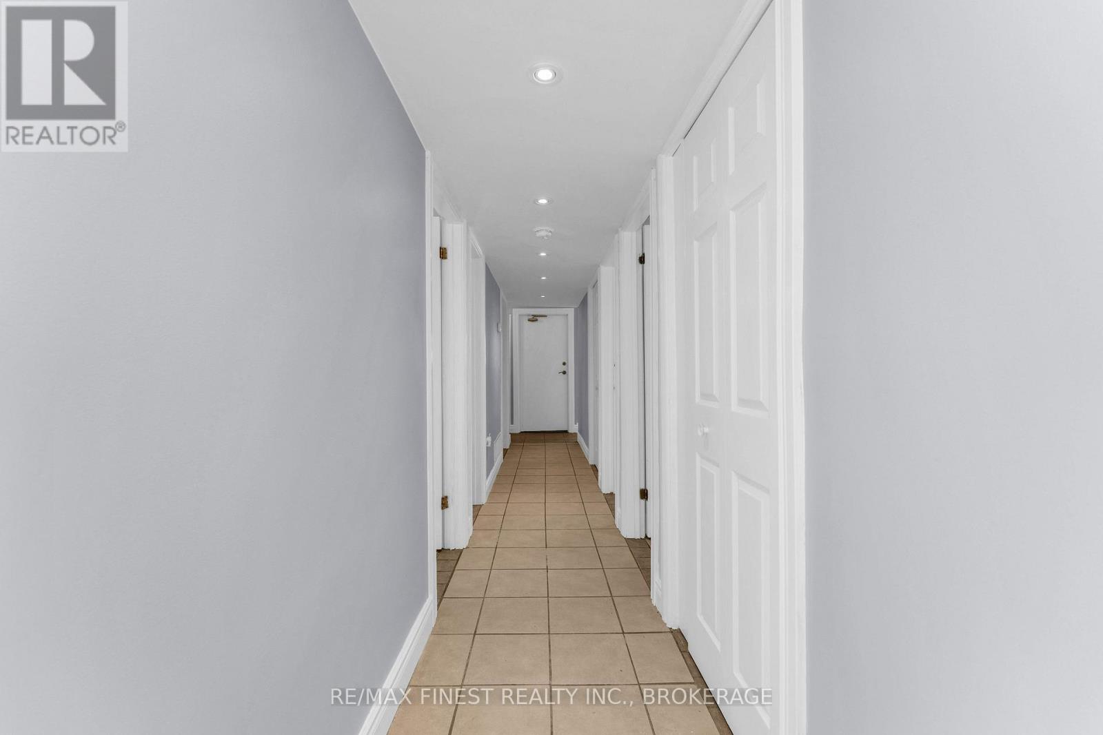 1600a Anne Street — photo 32