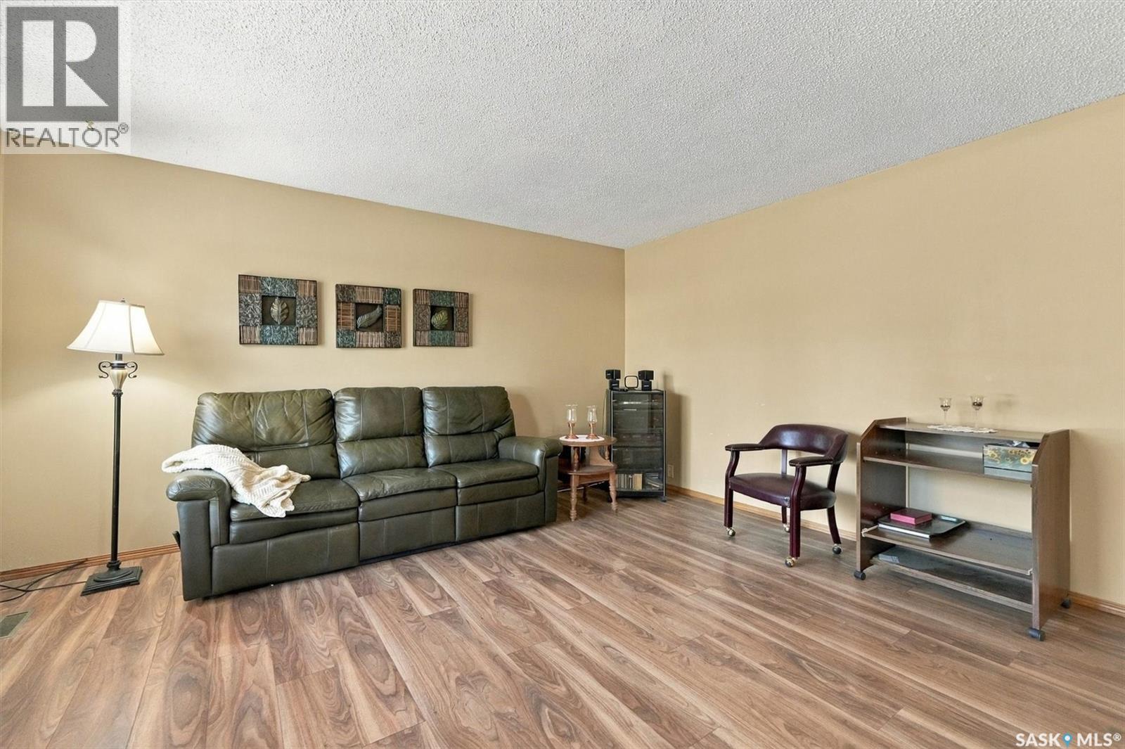 411 Nesbitt WAY, Saskatoon — photo 8