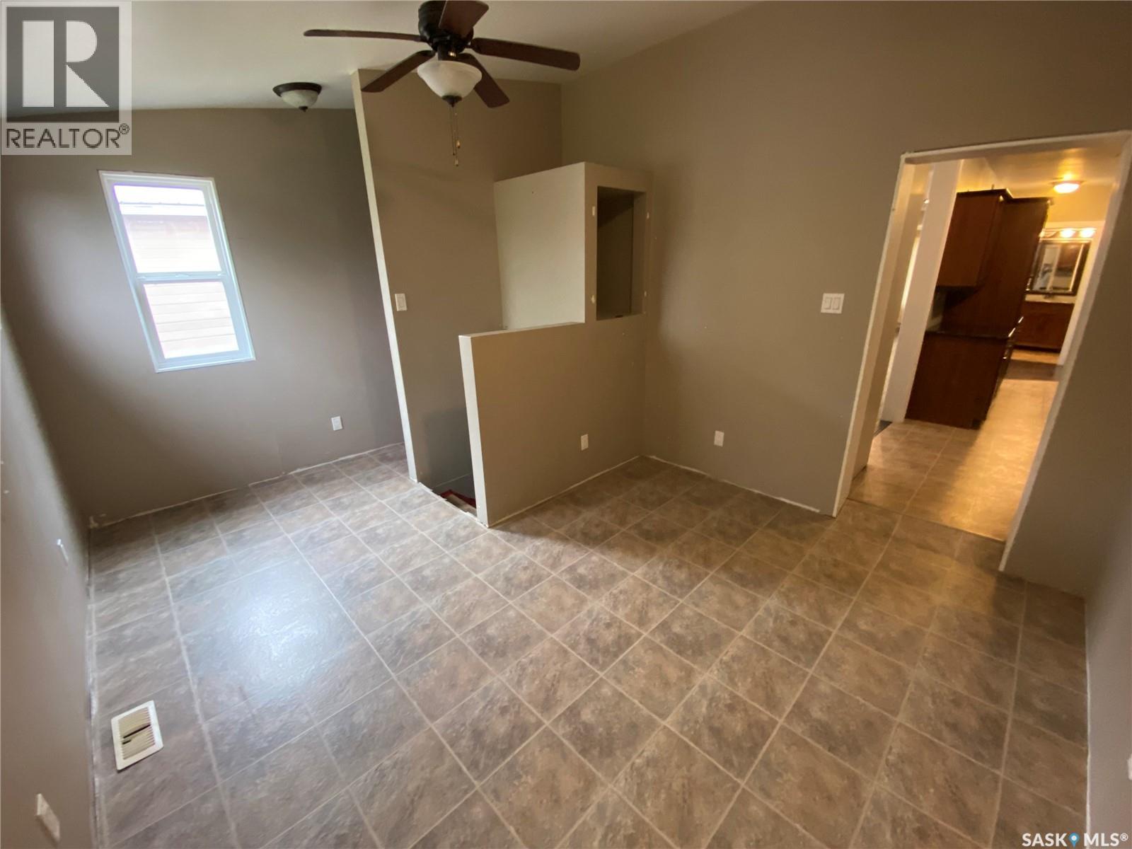 277 Fourth AVENUE N, Yorkton — photo 11