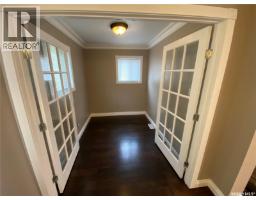 Enclosed porch - 277 Fourth Avenue N, Yorkton, SK S3N1B3 Photo 7