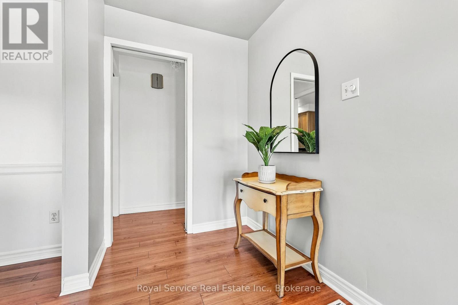 38 BURNHAM AVENUE - 11