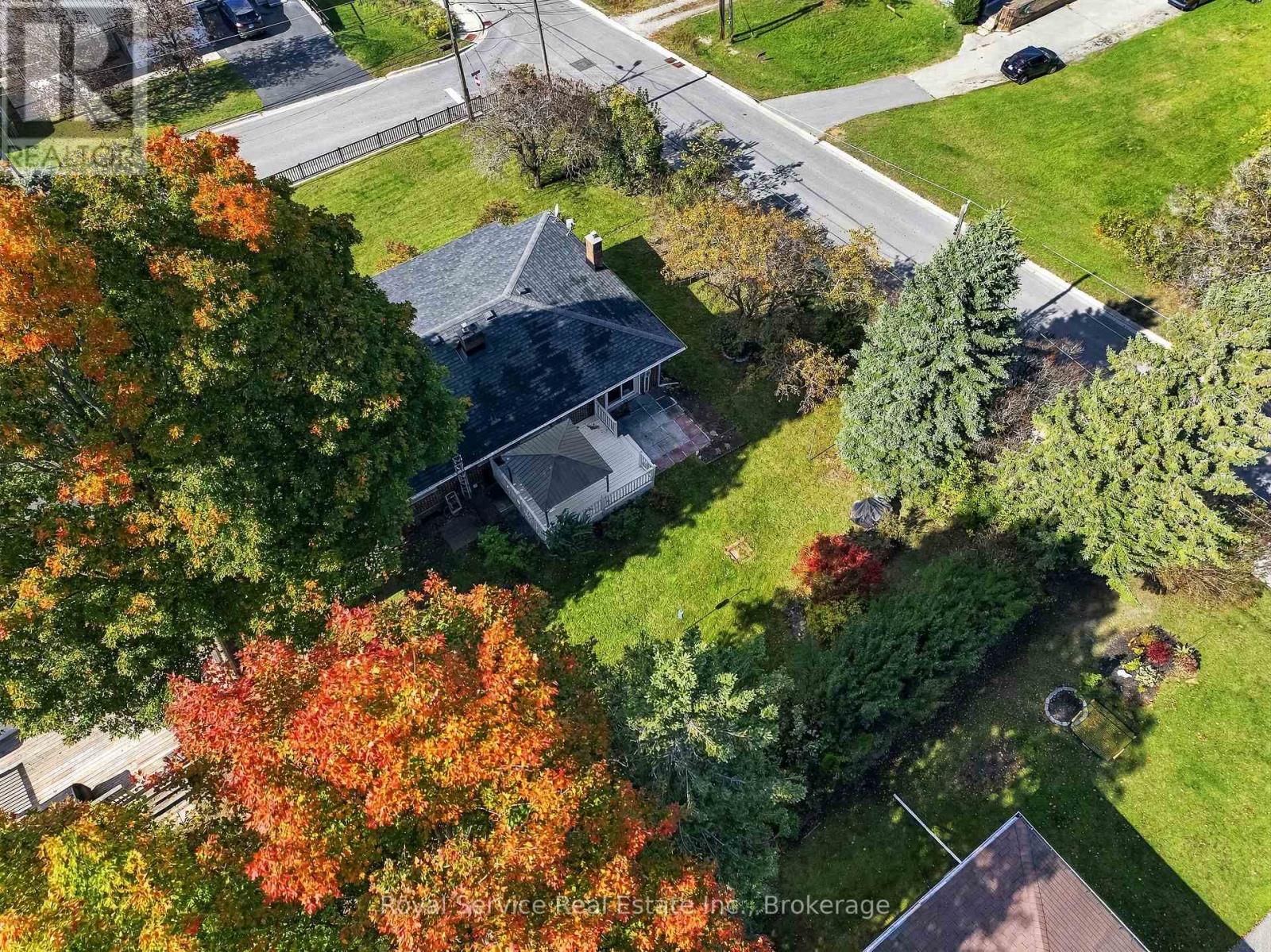 38 BURNHAM AVENUE - 47