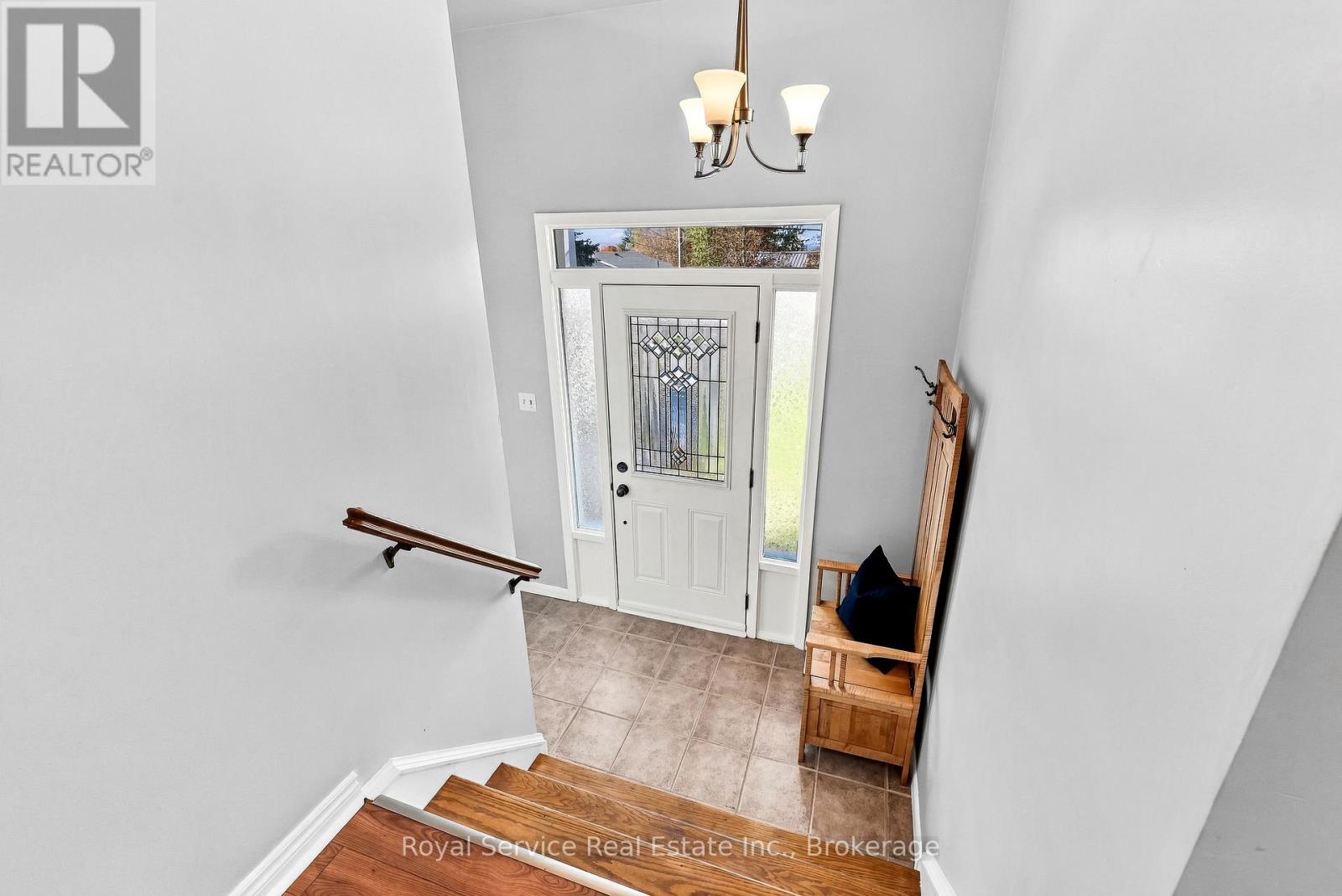 38 BURNHAM AVENUE - 9