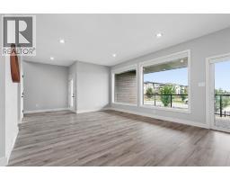 304 Grassland Boulevard W - photo 13