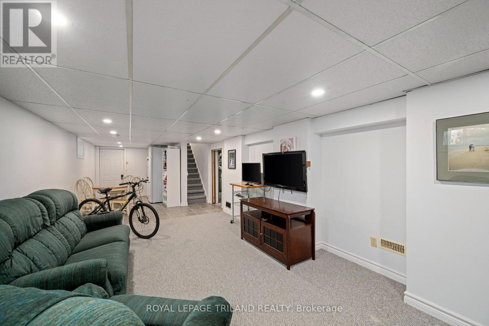 17459 Evelyn Drive — photo 45