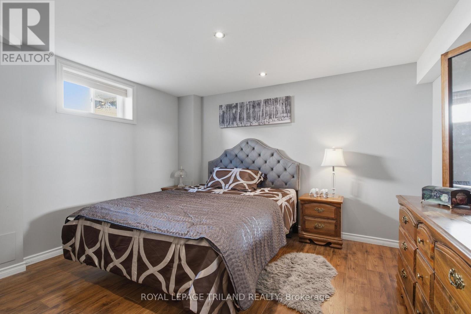 191 BARKER STREET - 33