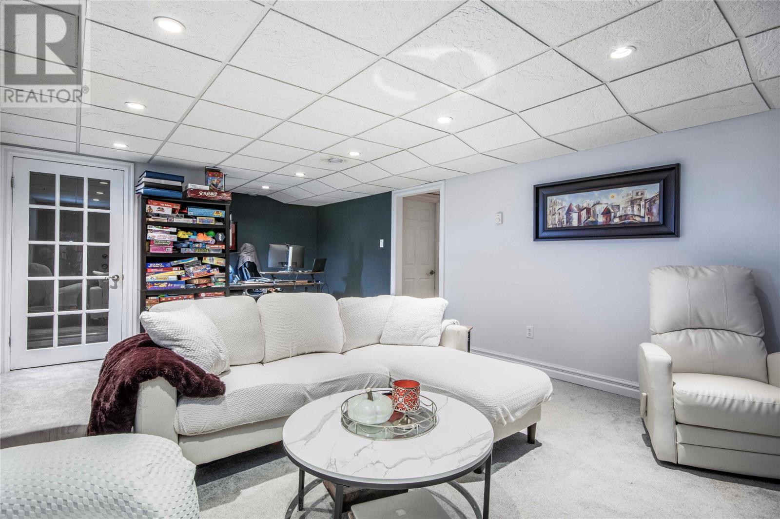 2552 Topsail Road - 25