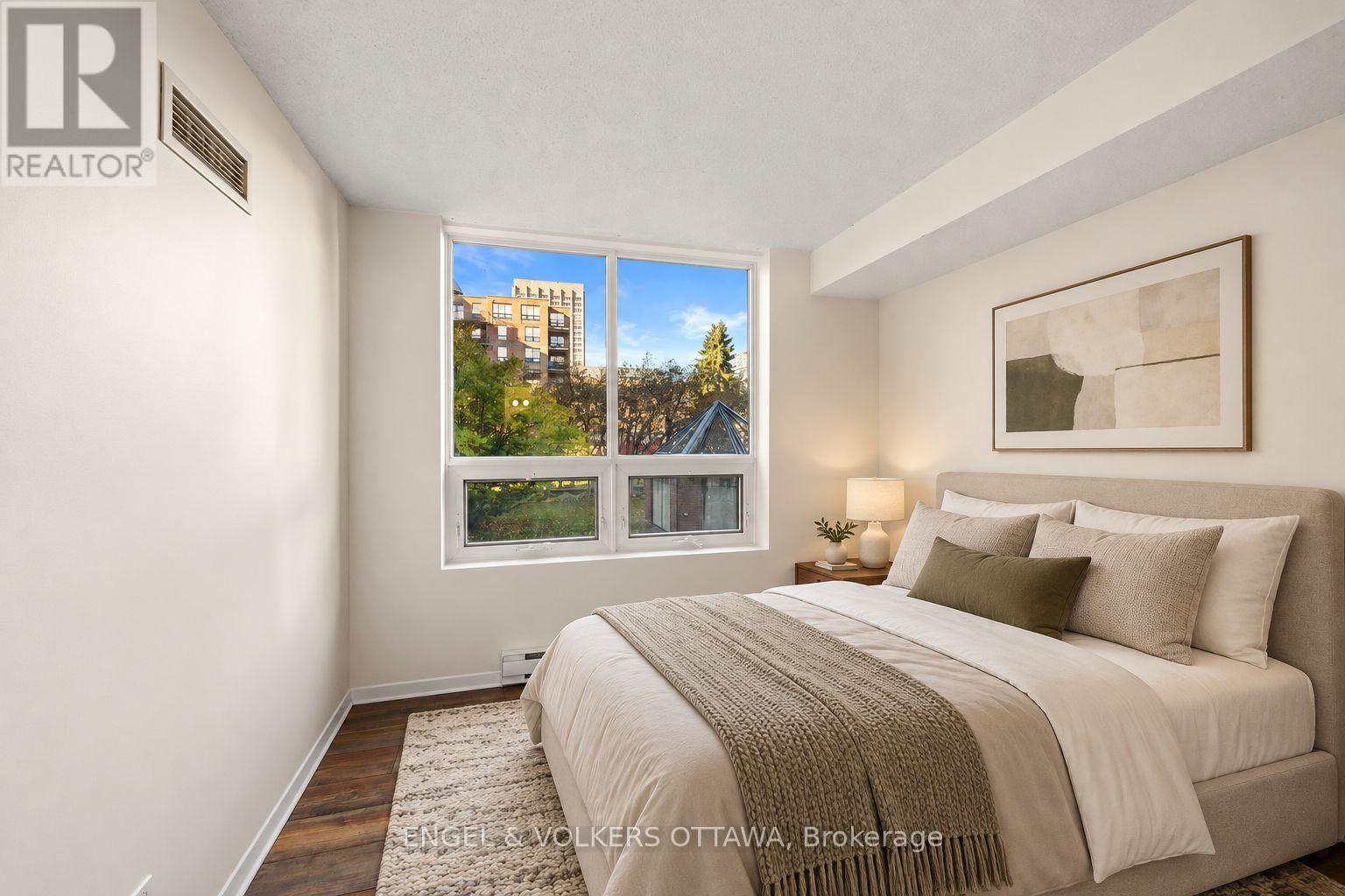 45 Holland Avenue — photo 22