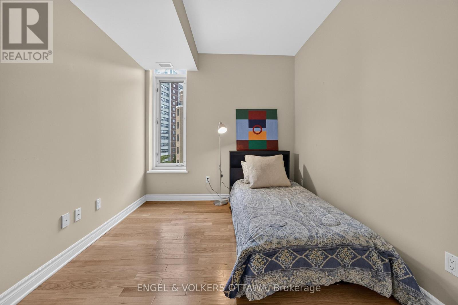 401 Golden Avenue — photo 31