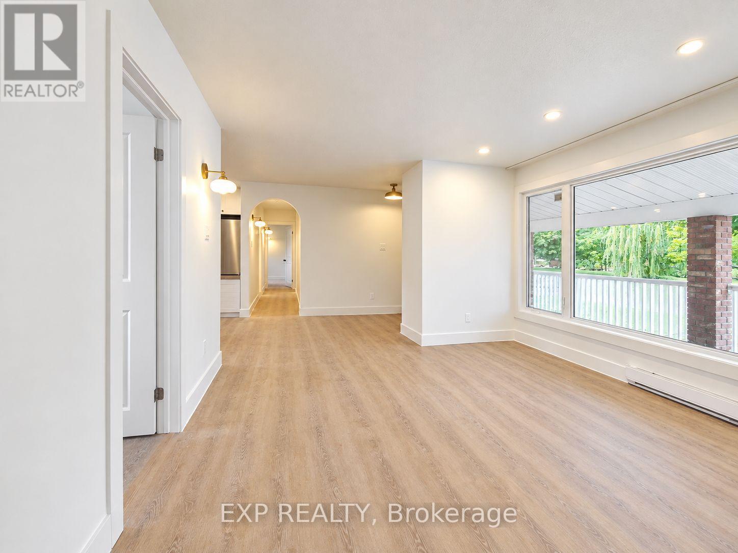1136 Deer Park Road — photo 8