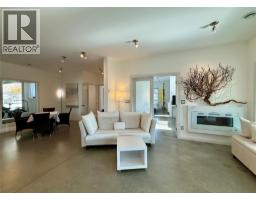 Foyer - 412 301st Street, Marysville, BC V1A3H1 Photo 17