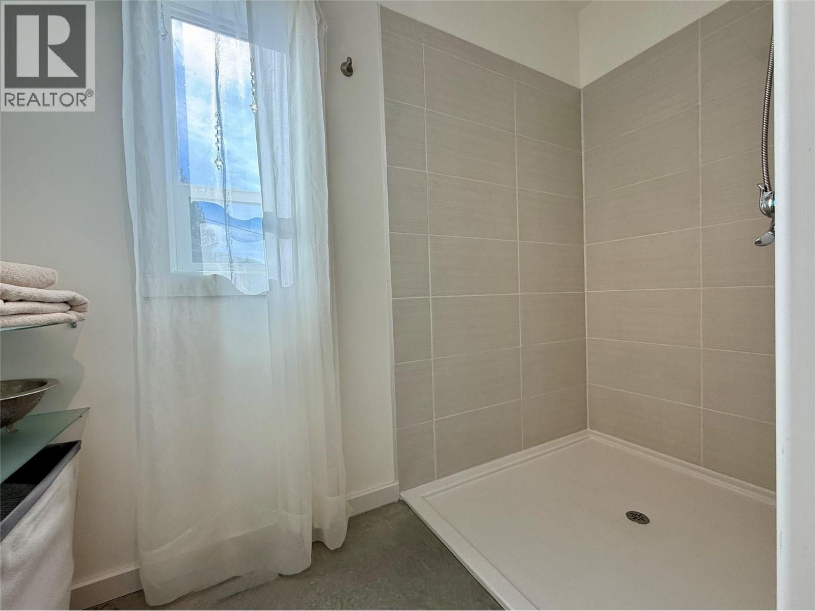 412 301ST Street - 34