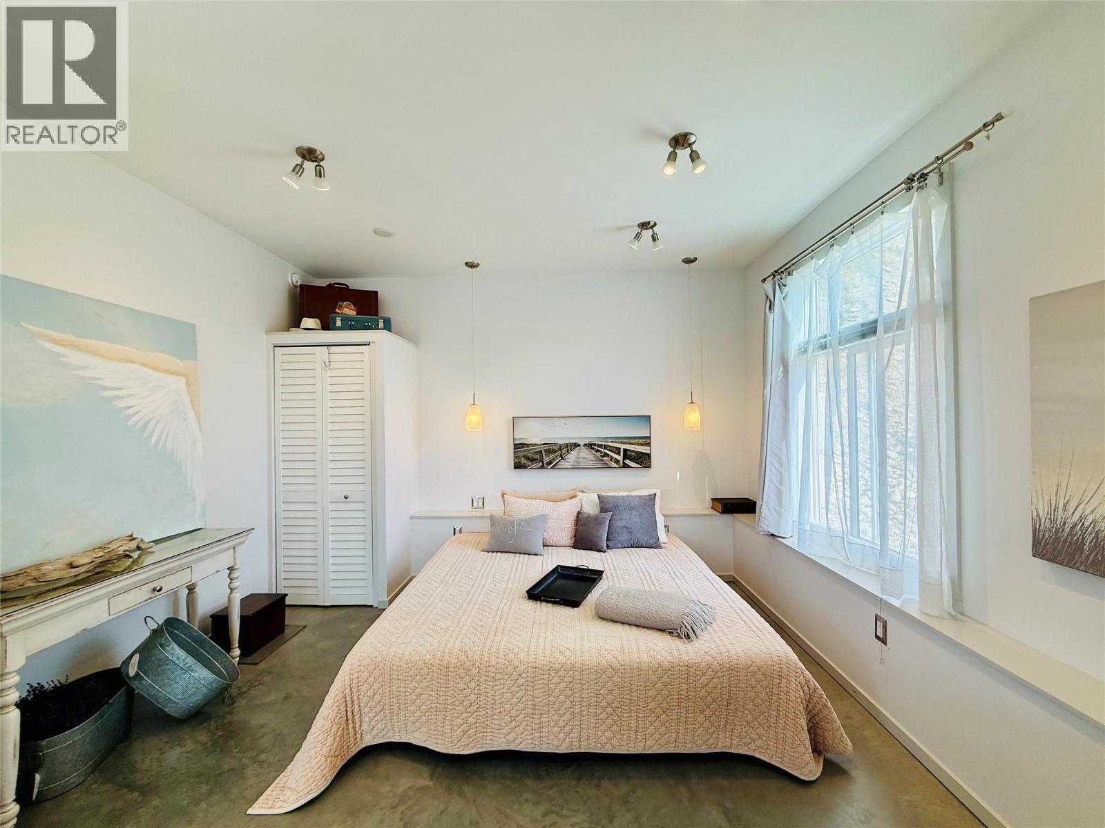 412 301ST Street - 56