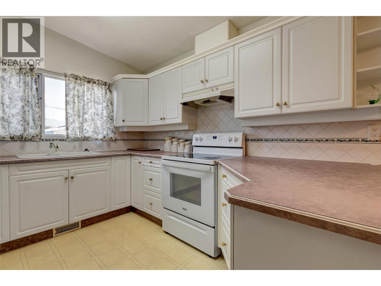 1440 Braemar Street, Kelowna - Image 1