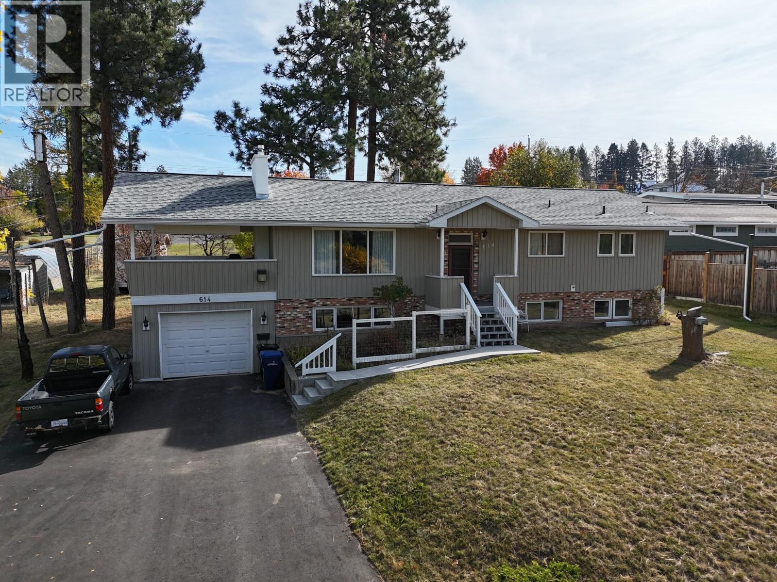 614 28th Avenue S - 1