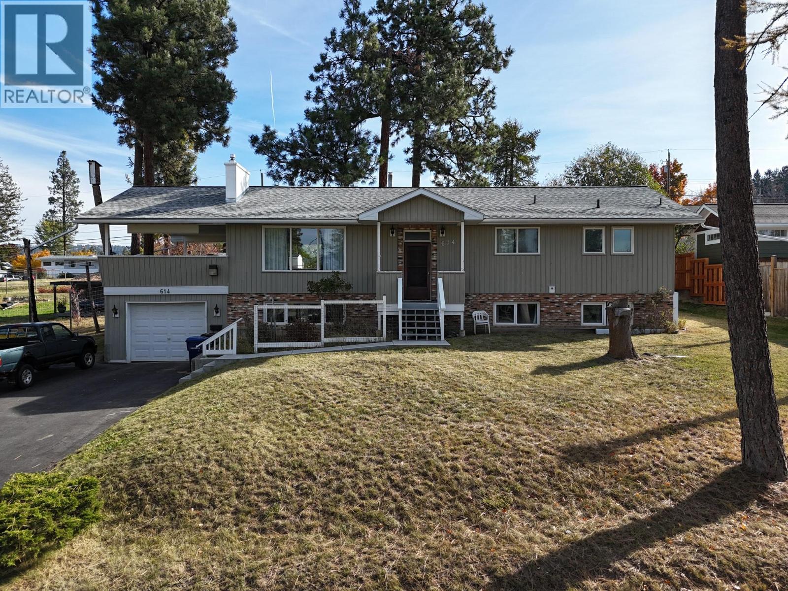 614 28th Avenue S - 3