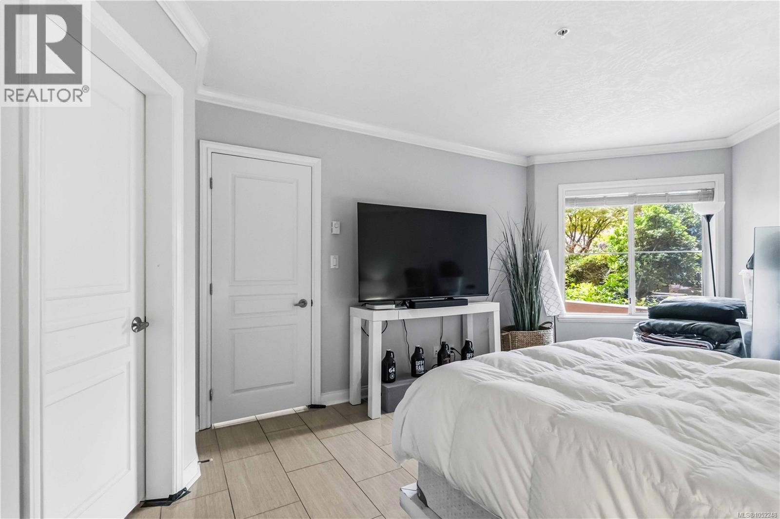 #106 405 Quebec St - 18