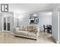 Entrance - 106 405 Quebec St, Victoria, BC V8V4Z2 Photo 9