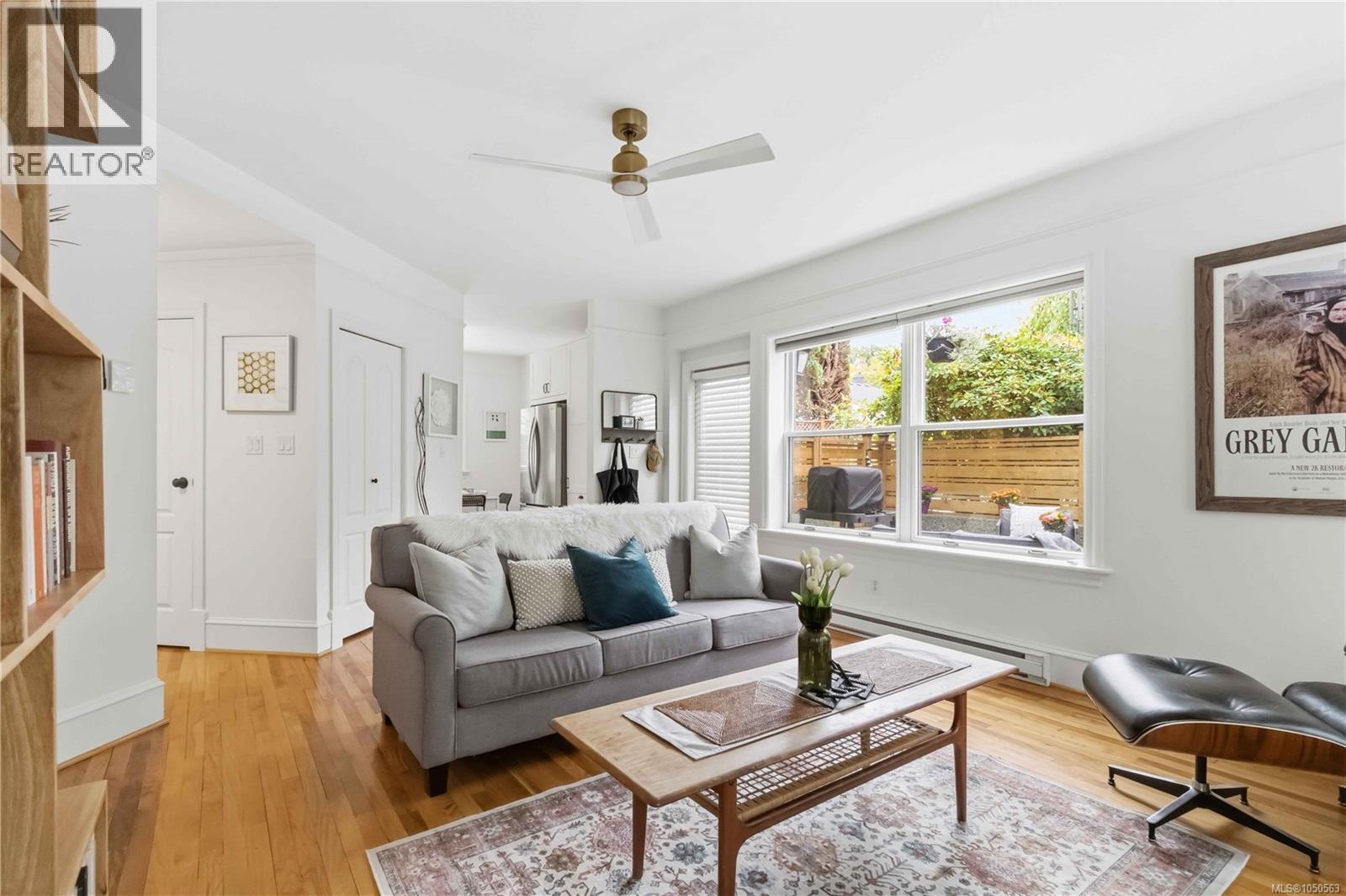 4 1353 Grant Street, Victoria