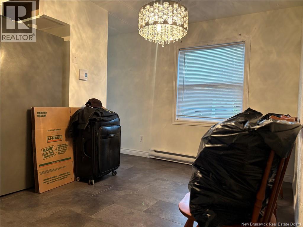 610 College Street - 8