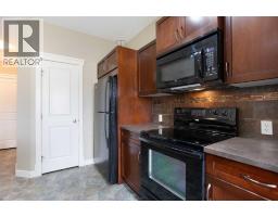 2pc Bathroom - 119 Sage Hill Green Nw, Calgary, AB T3R0H1 Photo 11