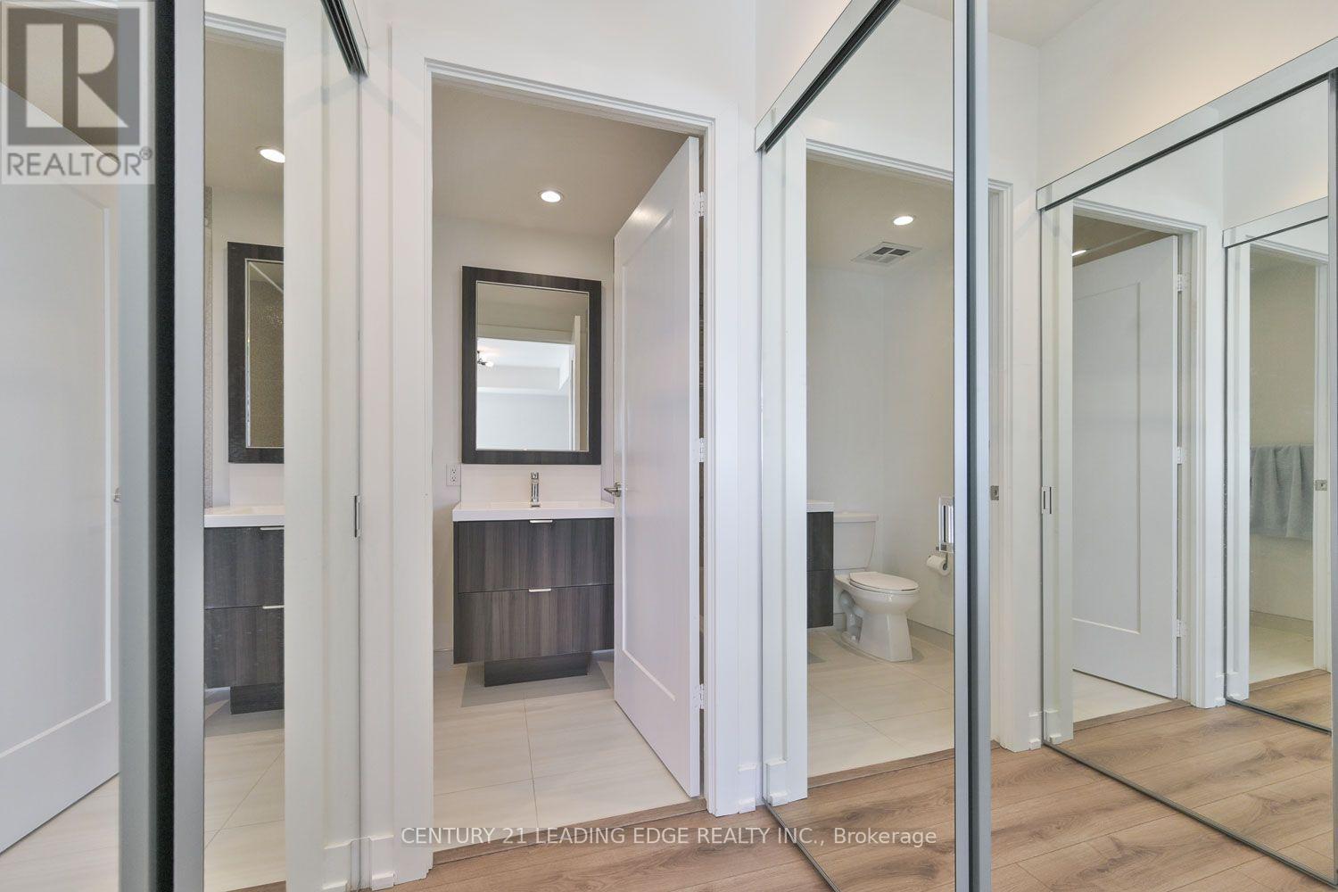 80 Vanauley Street — photo 21