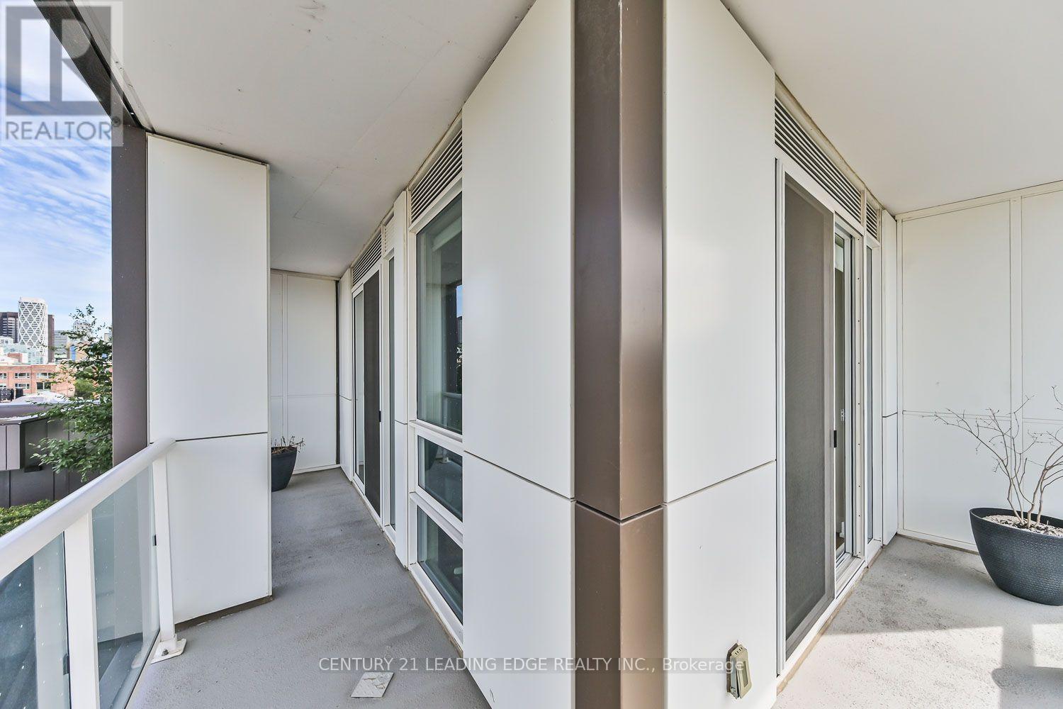 80 Vanauley Street — photo 29